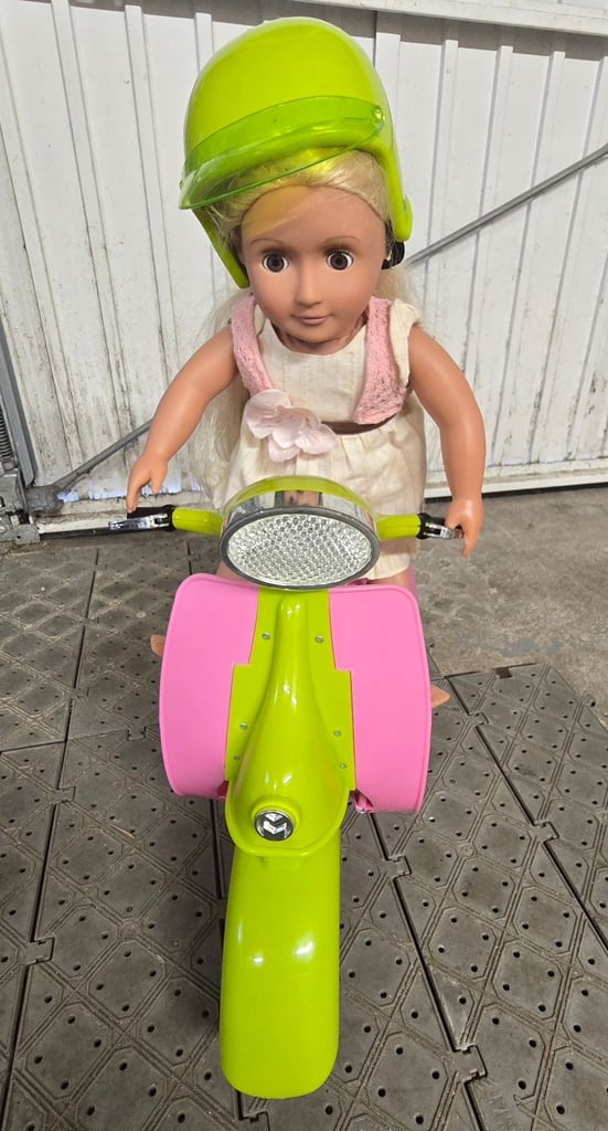 image for Og collection of Dolls & Horses