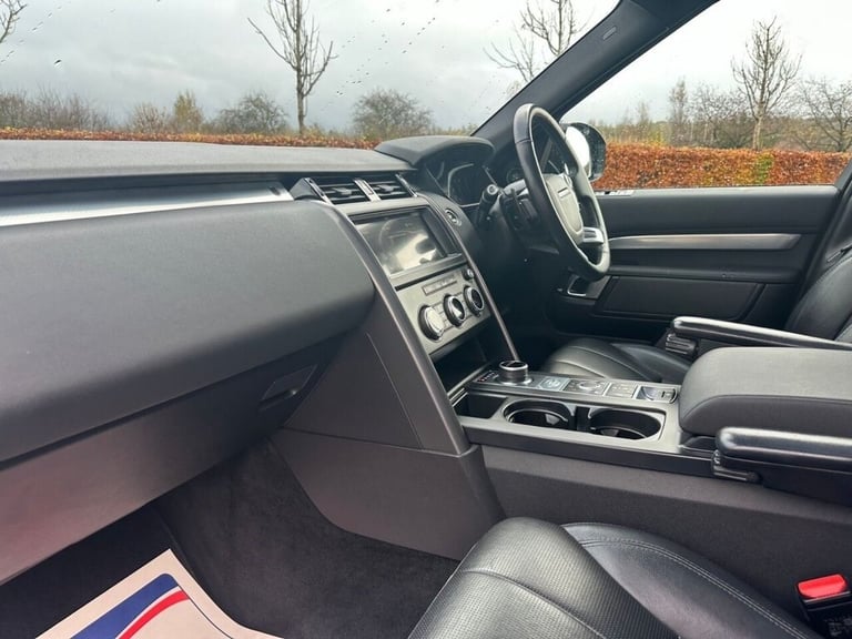 2020 Land Rover Discovery 3.0 SD V6 Landmark Edition SUV 5dr Diesel Auto 4WD Euro 6 (s/s) (306 ps...