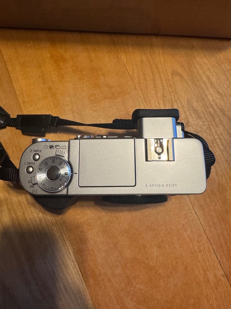 Leica Digilux 3 Camera
