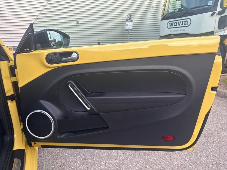 2013 Volkswagen Beetle 2.0 TSI 210 Turbo Black 3dr DSG HATCHBACK Petrol Automatic