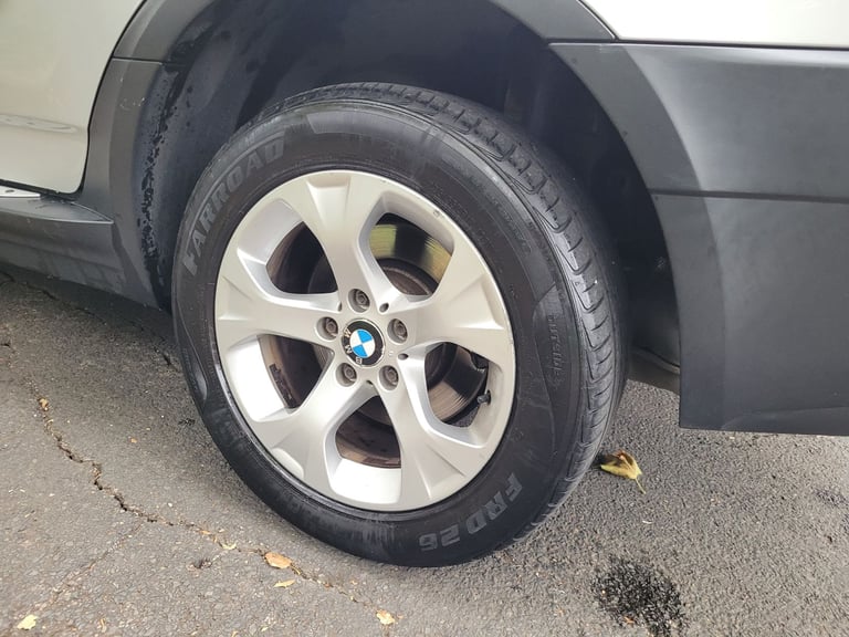 LEFT HAND DRIVE  BMW X3   DIESEL  VERY RARE AND CHEAP ! BARGAIN