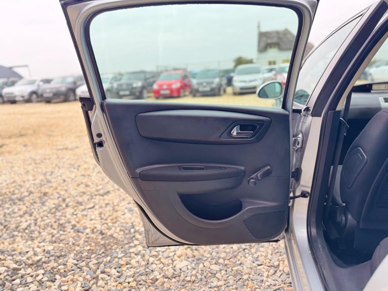 Citroen C4 1.6 HDi Cachet 5dr Diesel Manual - Image 18
