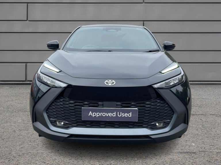 2025 Toyota C-HR 2.0 PHEV Design 5dr CVT SUV Hybrid Automatic