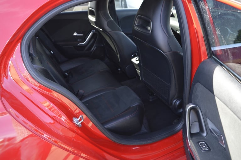 ONE OWNER,SAT NAV,AUTO,PETROL,FULL SERVICE HISTORY