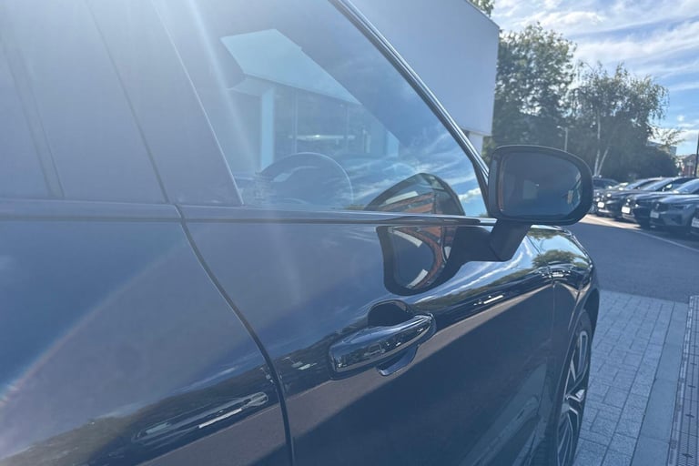 2022 Volvo XC60 2.0 B5 MHEV Plus SUV 5dr Petrol Hybrid Auto AWD Euro 6 (s/s) (250 ps) ESTATE Petr...