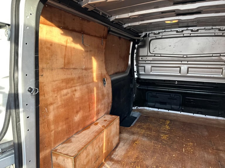 2019 Renault Trafic 1.6 dCi ENERGY 27 Business+ SWB Standard Roof Euro 6 (s/s) 5dr PANEL VAN Dies...