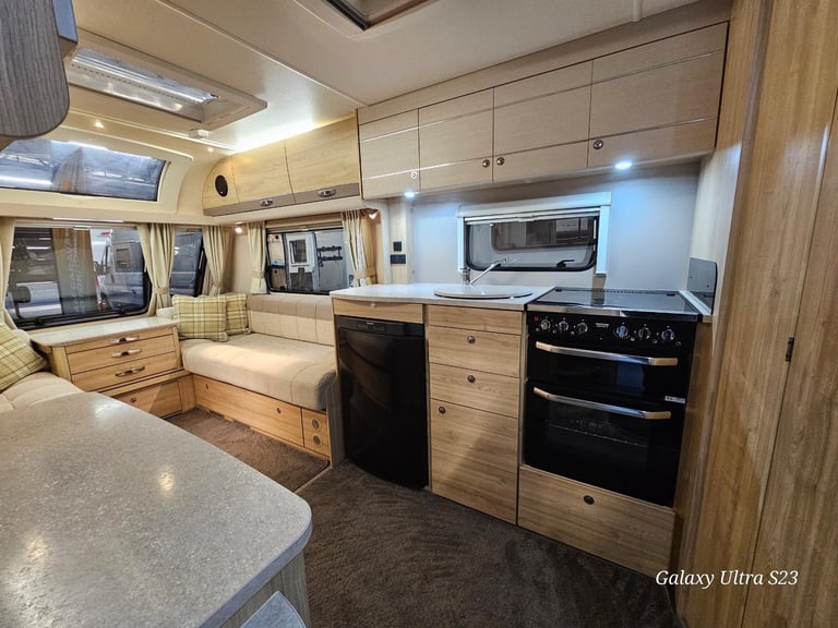 Elddis Avante 482 2017