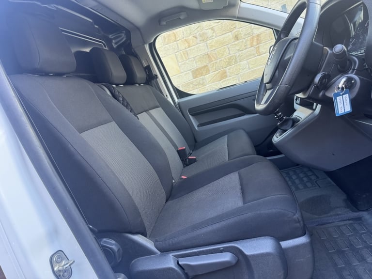 2022 Vauxhall Vivaro 1.5 L1H1 F2700 DYNAMIC S/S Manual Panel Van Diesel Manual