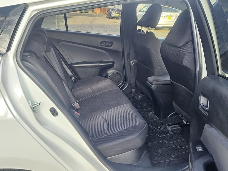 2018 Toyota Prius 1.8 Hybrid Automatic 5dr 5 Seats Hatchback Petrol/Electric Hybrid Automatic