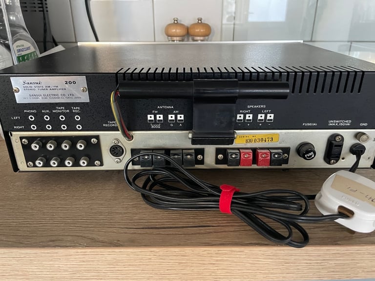 Vintage Sansui solid state 200 receiver