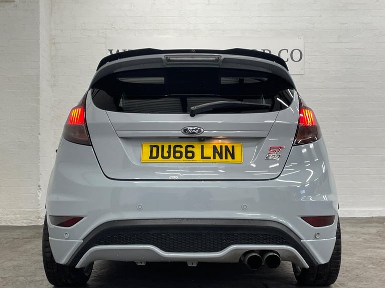 2016 Ford Fiesta 1.6T EcoBoost ST-200 Euro 6 3dr HATCHBACK Petrol Manual