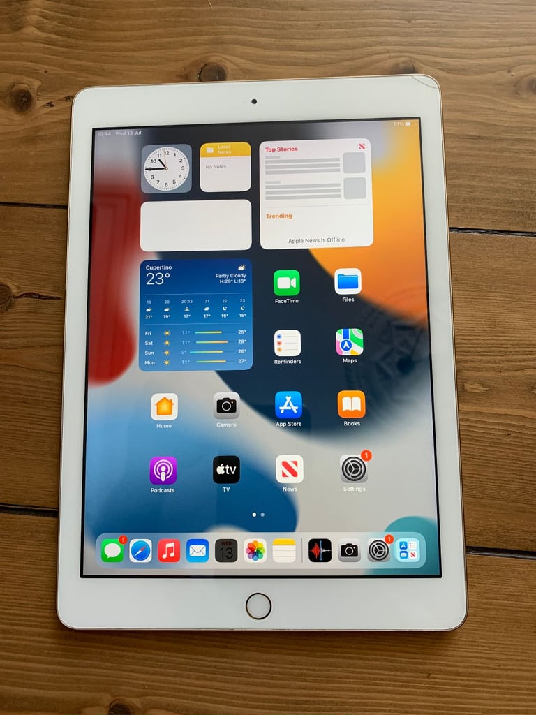 Apple Ipad 5 32GB Ios16 Wifi Very Good Condition - Delivery Available