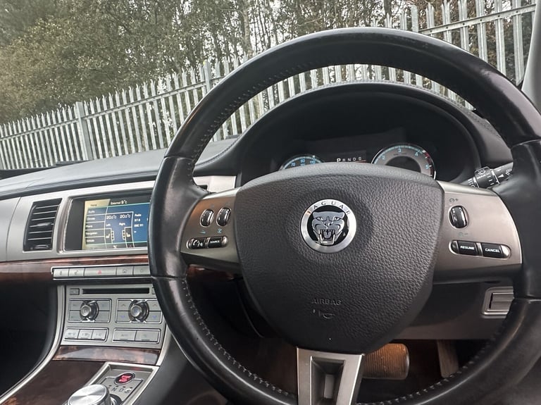 JAGUAR XF 3.0 d V6 Premium Luxury 2010