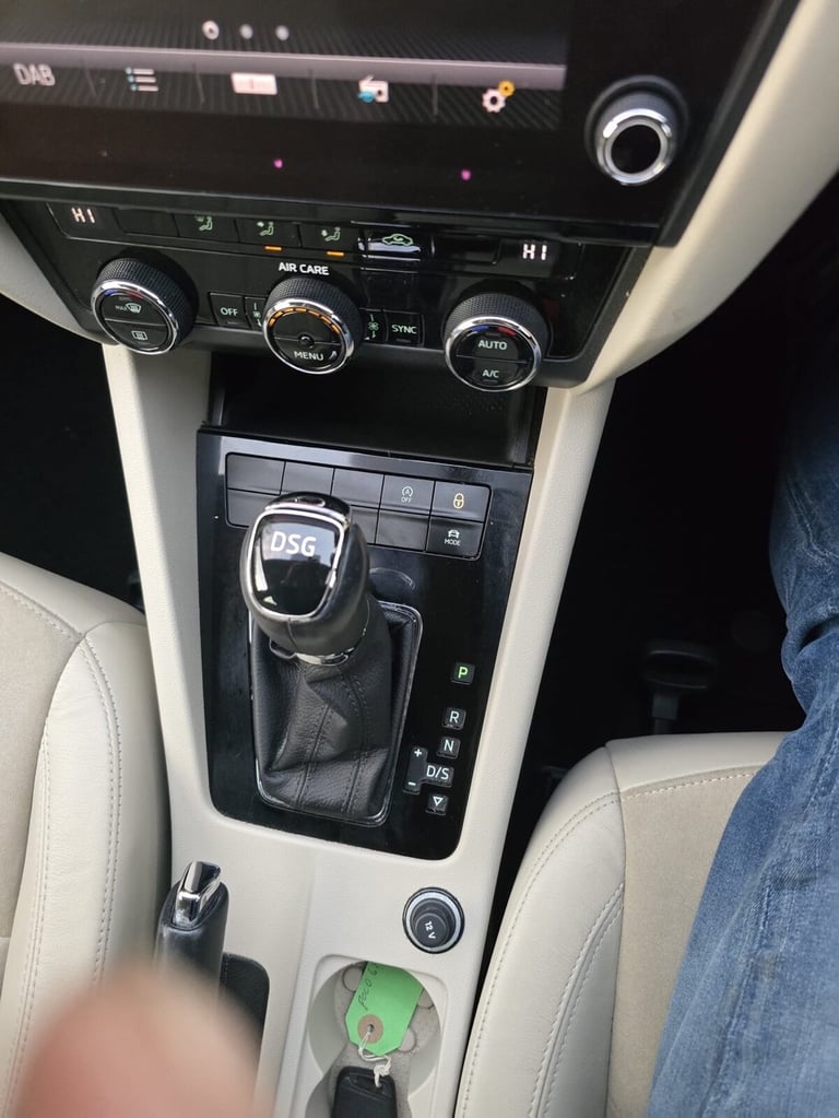 2017 Skoda Octavia 1.6 TDI SE L Estate 5dr Diesel DSG Euro 6 (s/s) (115 ps) Estate Diesel Automatic