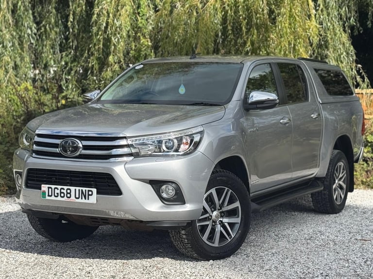 2018 Toyota Hilux 2.4 D-4D Invincible Auto 4WD Euro 6 (s/s) 4dr (TSS) PICK UP Diesel Automatic
