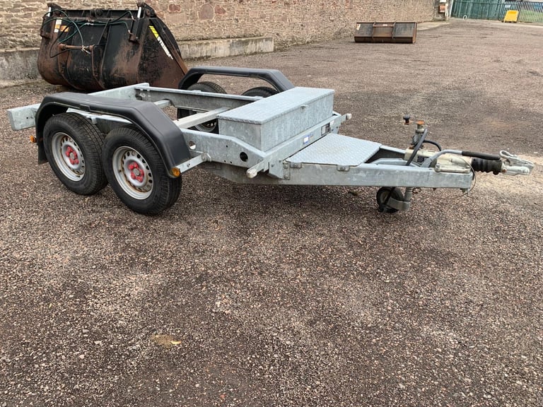 Western plant trailer