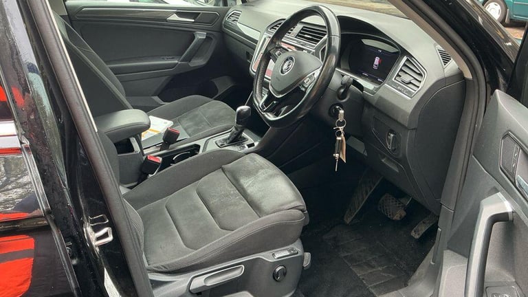 2017 Volkswagen Tiguan 2.0 TDI BlueMotion Tech SEL DSG Euro 6 (s/s) 5dr ESTATE Diesel Automatic