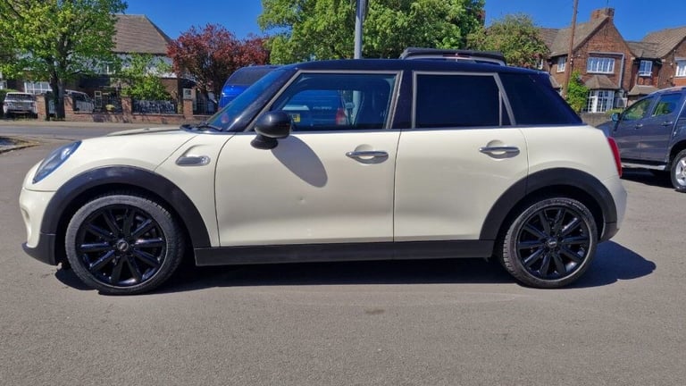  Mini Hatchback 1.5 Cooper 5dr Petrol