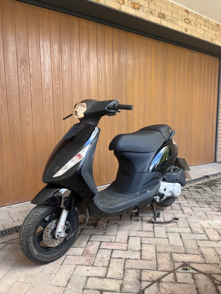 Scooter Piaggio Zip 50 4t Piaggio Scheda Tecnica Zip 50 2t Piaggio