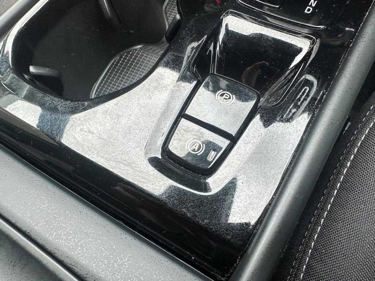 2023 Volvo XC40 2.0 B3P Plus Dark 5dr Auto Automatic SUV Hybrid Automatic