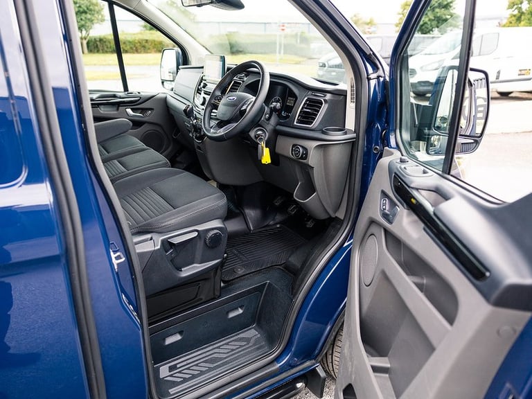 2022 Ford Transit Custom 300 EcoBlue Limited Panel Van Diesel Manual