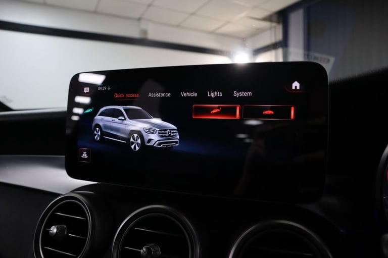 2020 MERCEDES-BENZ GLC 2.0 GLC300D AMG LINE (PREMIUM) SUV 5DR DIESEL G-TRONIC+ 4