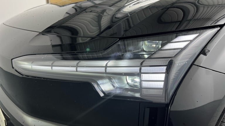 2025 Volvo EX30 Ultra, Twin Motor Performance, Electric(Tints, 20' Alloys, Heated Seats) Estate E...