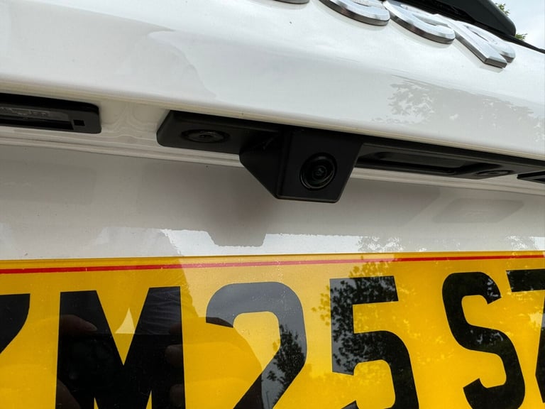 2025 Jeep Avenger 1.2 e-Hybrid Summit 5dr DCT Hatchback Petrol Automatic