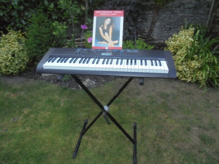 CASIO Piano/Keyboard + User's Guide & CASIO Song Book