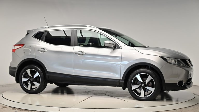2015 Nissan Qashqai 1.6 dCi n-tec+ XTRON 2WD Euro 6 (s/s) 5dr HATCHBACK Diesel Automatic
