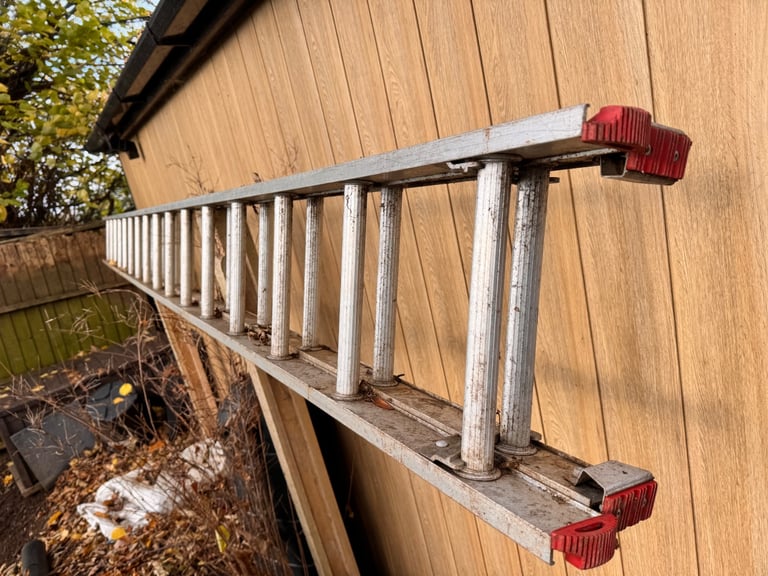 Tall ladder 4.5m / 8.5m