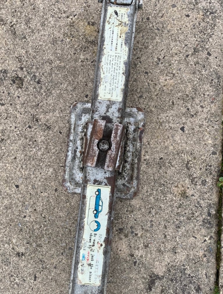 Car jacks 