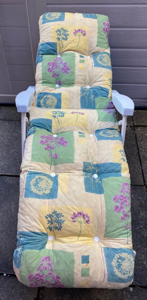 Sun lounger padded Garden chair 