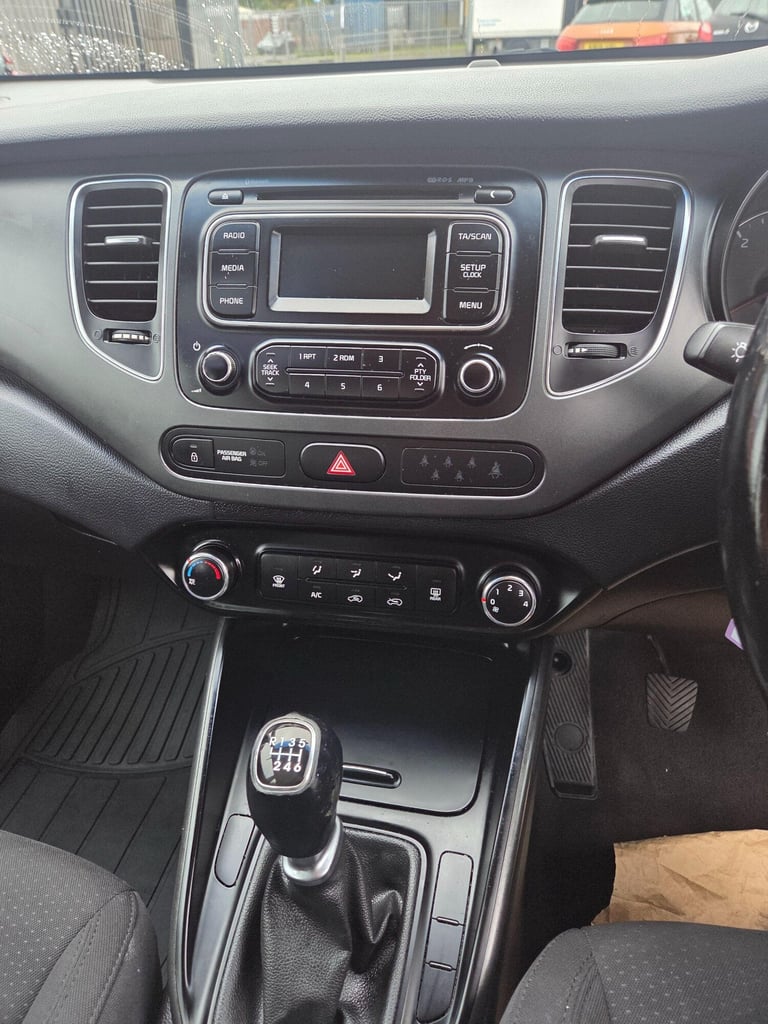 2014 Kia Carens 1.7 CRDi EcoDynamics 1 Euro 5 (s/s) 5dr MPV Diesel Manual