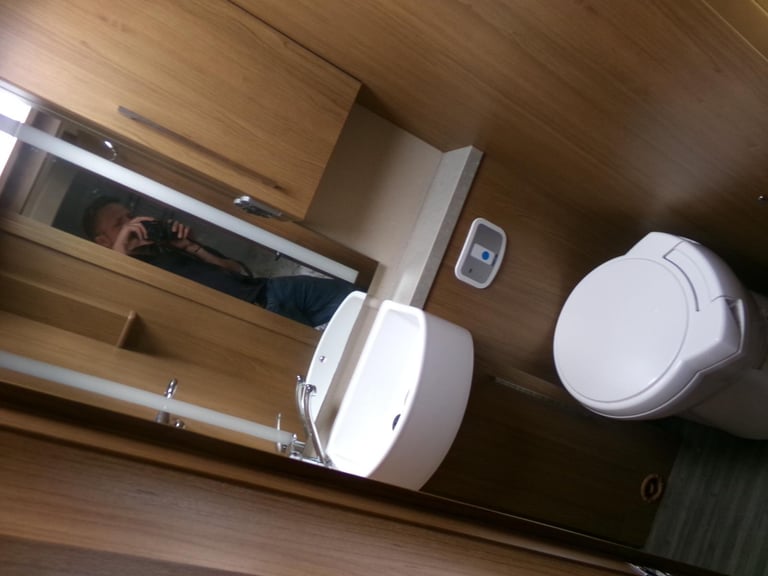 2015 FIAT AUTO TRAIL FRONTIER CH-TA. 6 BERTH. FULL LEATER. TOW BAR