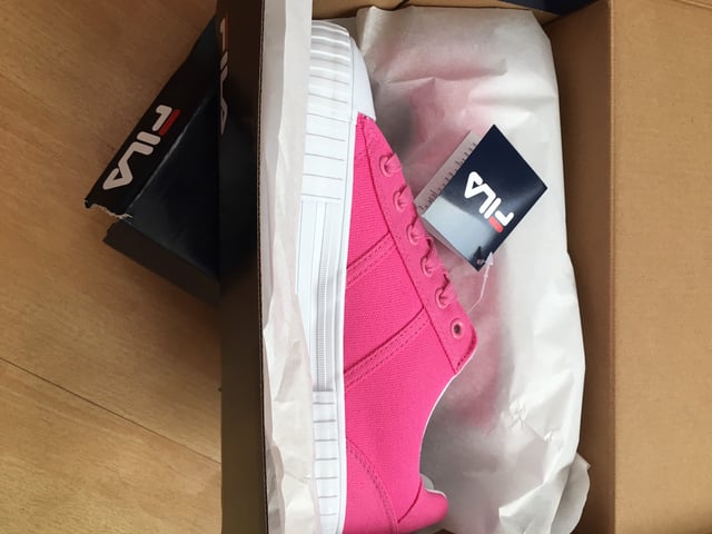 Fila trainers womens sales pink