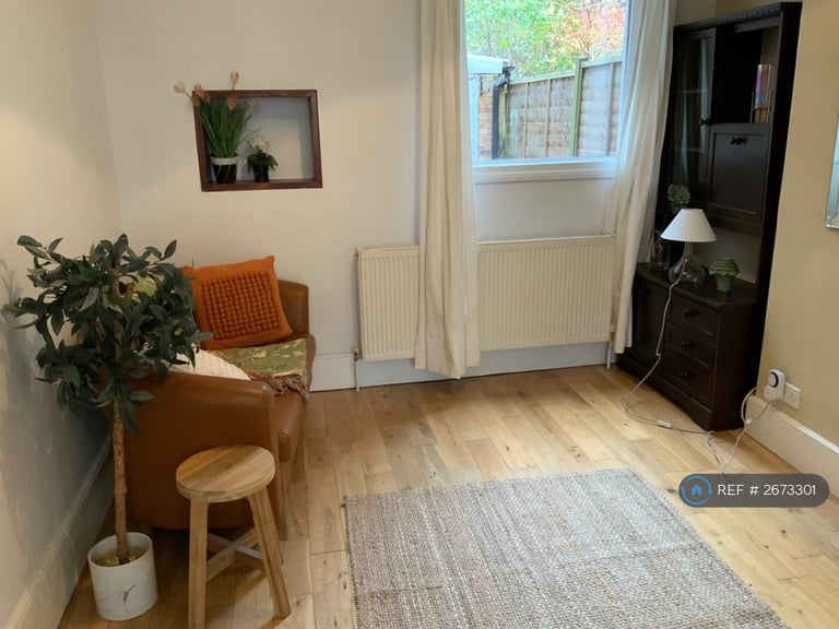 4 bedroom house in Byne Road, London Se26, SE26 (4 bed) (#2673301)