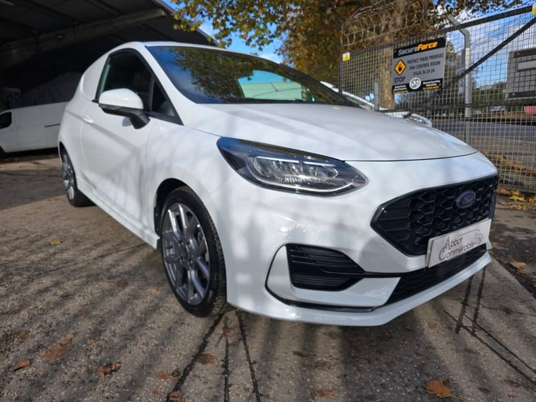 2022 Ford Fiesta Van 1.0T EcoBoost MHEV Sport Van Euro 6 125 ps - AIR CON + CRUISE CAR DERIVED VA...