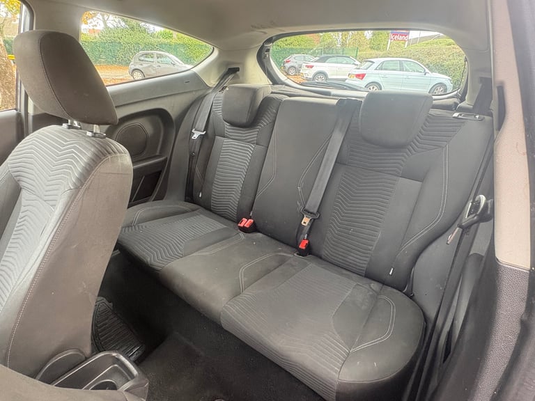 Ford, FIESTA, Hatchback, 2013, Manual, 1241 (cc), 3 doors