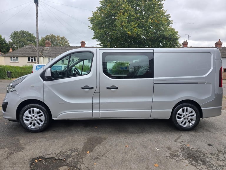 Vauxhall Vivaro 1.6 CDTi 2900 Sportive BiTurbo 6 Seat LWB Crew Van 2016/66