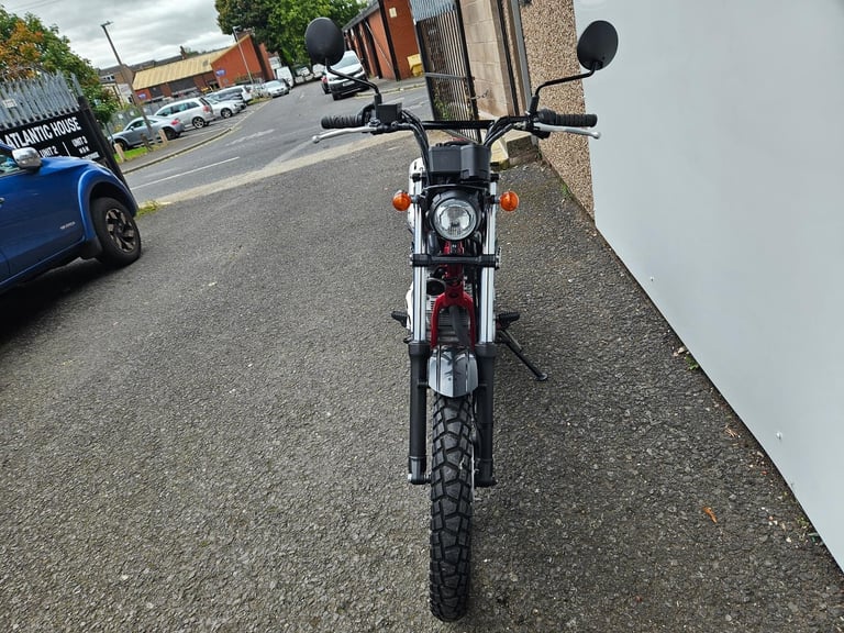 Yamaha XG250 Tricker in outstanding colours 