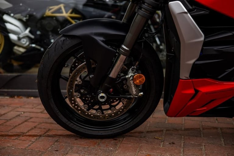 Ducati Streetfighter V2 ! ULTRA LOW MILES ! STUNNING