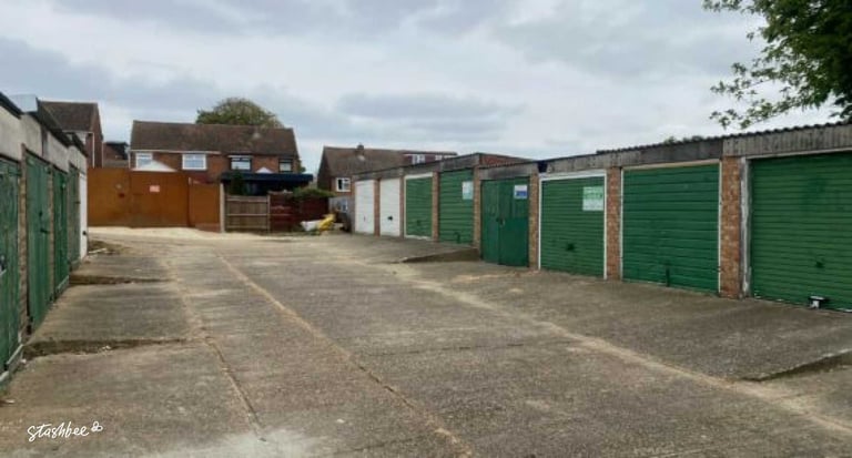 Garage to rent in Rochester (ME2) | Stashbee