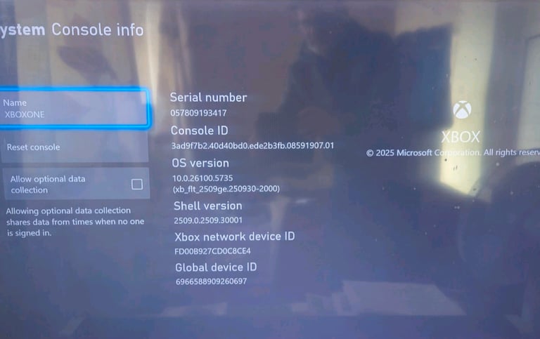 Xbox one X 4K console 1TB + games (no controller)