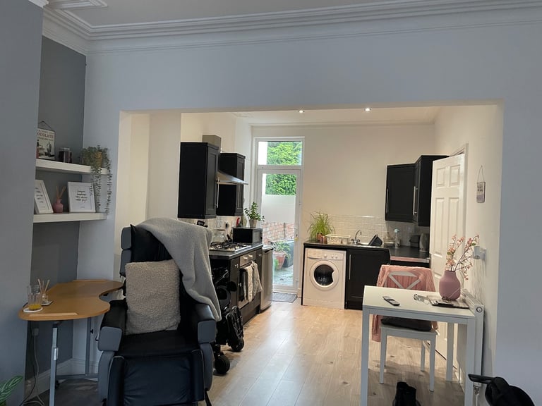 2 bedroom Ground Floor Flat to rent 