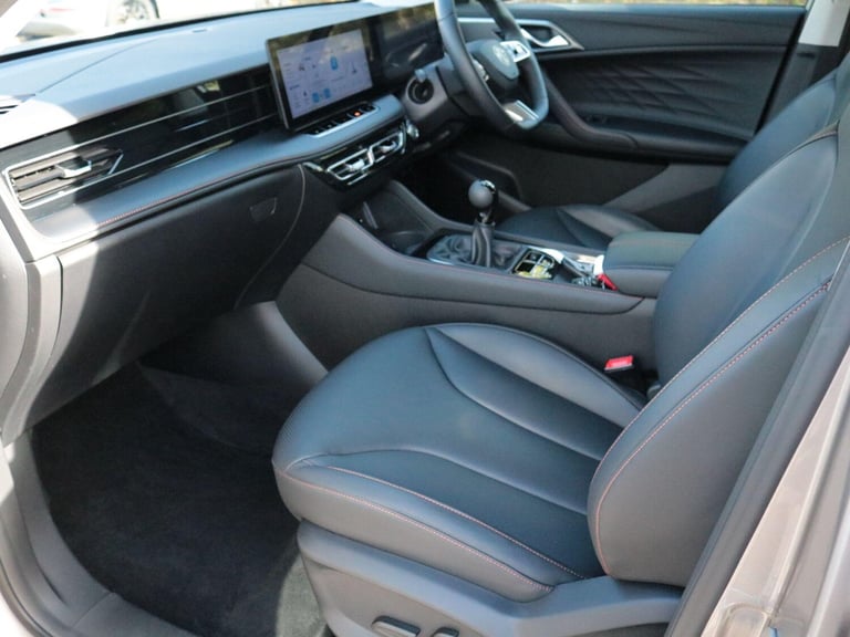 2024 MG MG HS 1.5 T-GDI Trophy SUV 5dr Petrol Manual Euro 6 (s/s) (169 ps) ESTATE Petrol Manual