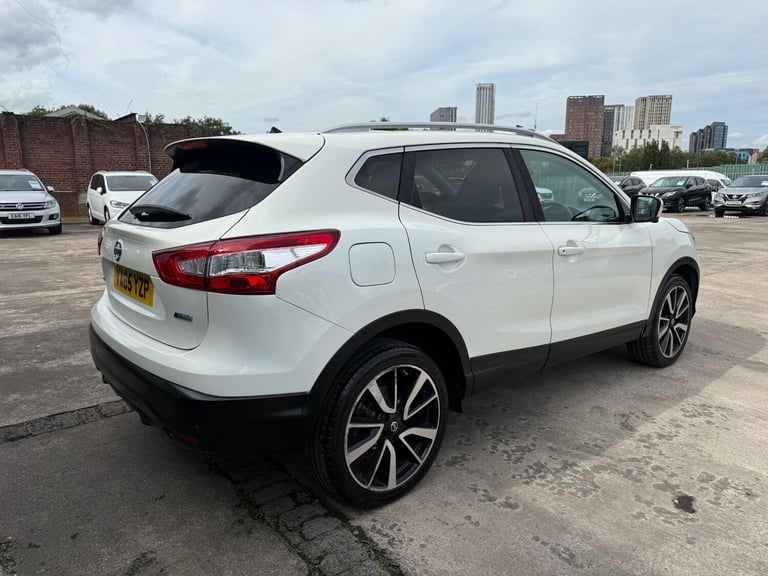 2016 Nissan Qashqai 1.5 dCi Tekna 5dr HATCHBACK Diesel Manual