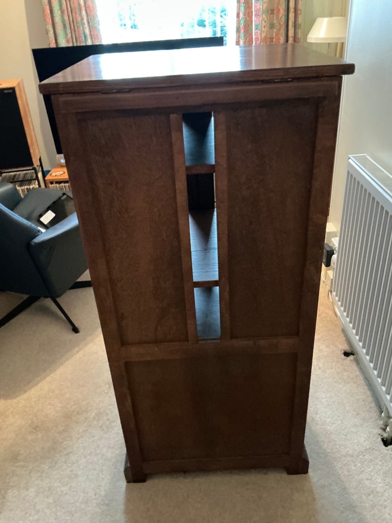 Hifi Equipment /vinyl/CD or other use