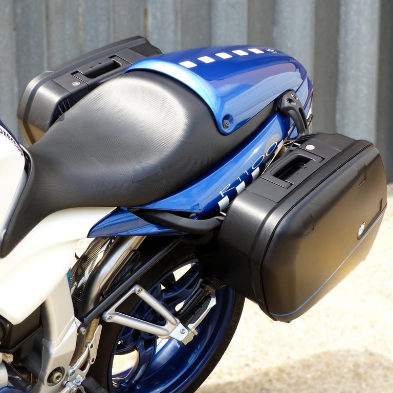 2003 BMW R1100S Boxer Cup Edition – Rare Future Classic, Excellent Condition.