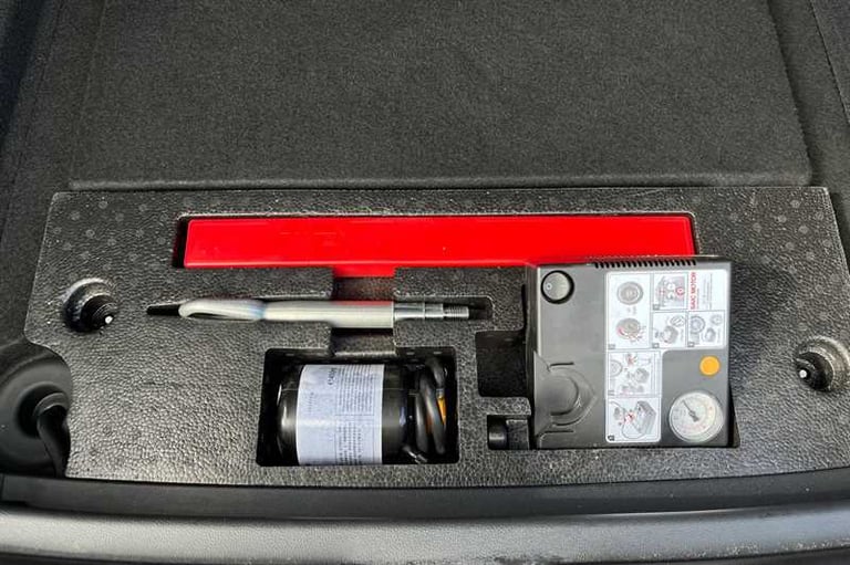 2023 MG MG4 64kWh Trophy Long Range Hatchback 5dr Electric Auto (203 ps) Hatchback Electric Autom...